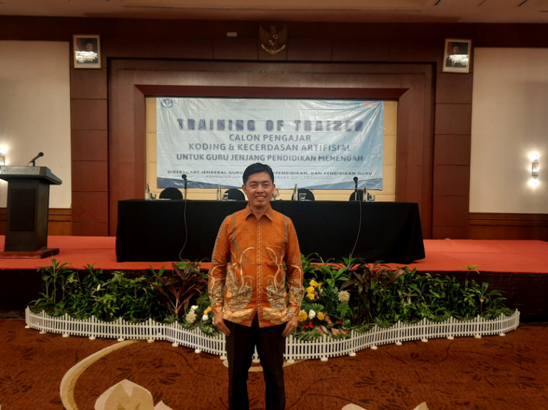 Alumni S2 Pendidikan IPA Unib, Menjadi Pengajar Pelatihan Koding dan Kecerdasan Artifisial Nasional